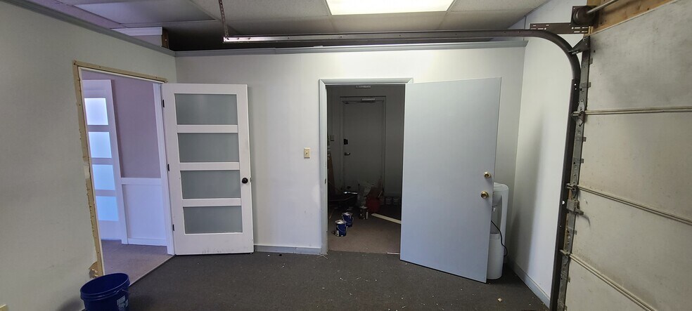 More Photos Of 5406 South Bay Rd, North Syracuse Freestanding For Lease