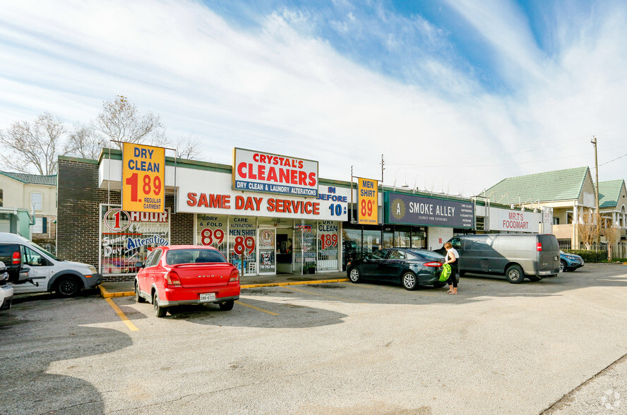 Primary Photo Of 6237-6241 Westheimer Rd, Houston General Retail For Lease