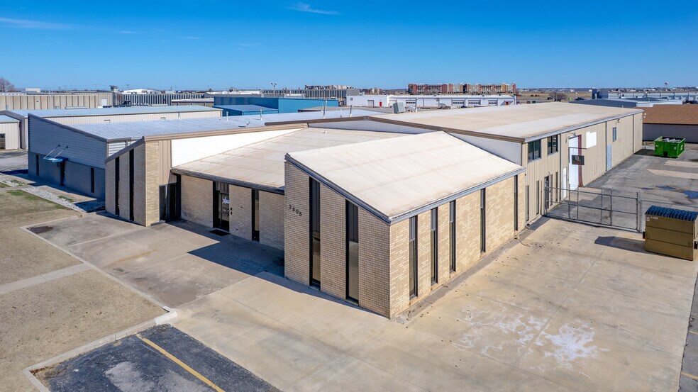 More Photos Of 2805 Broce Dr, Norman Warehouse For Sale