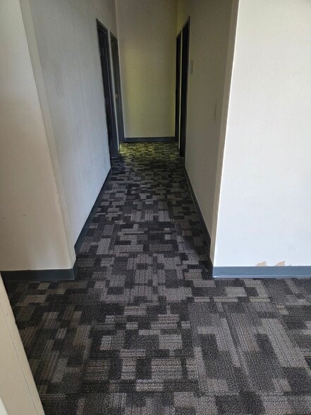 More Photos Of 1705 SW 11th St, Lawton Light Manufacturing For Lease