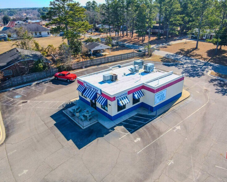 Primary Photo Of 3416 N Main St, Hope Mills Fast Food For Sale