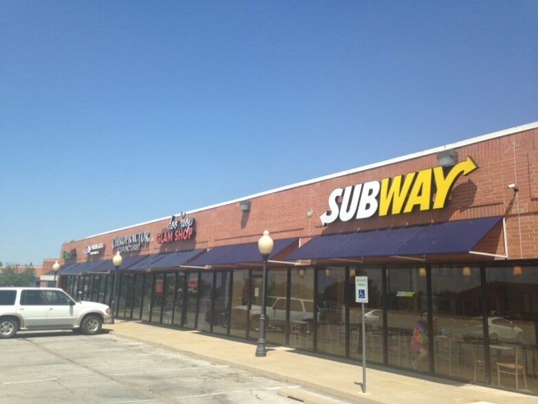 More Photos Of 5511-5559 NW Expressway St, Oklahoma City Unknown For Lease