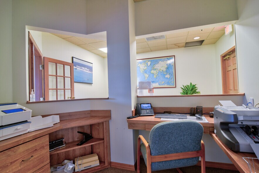 More Photos Of 1150 Cleveland St, Clearwater Office For Lease