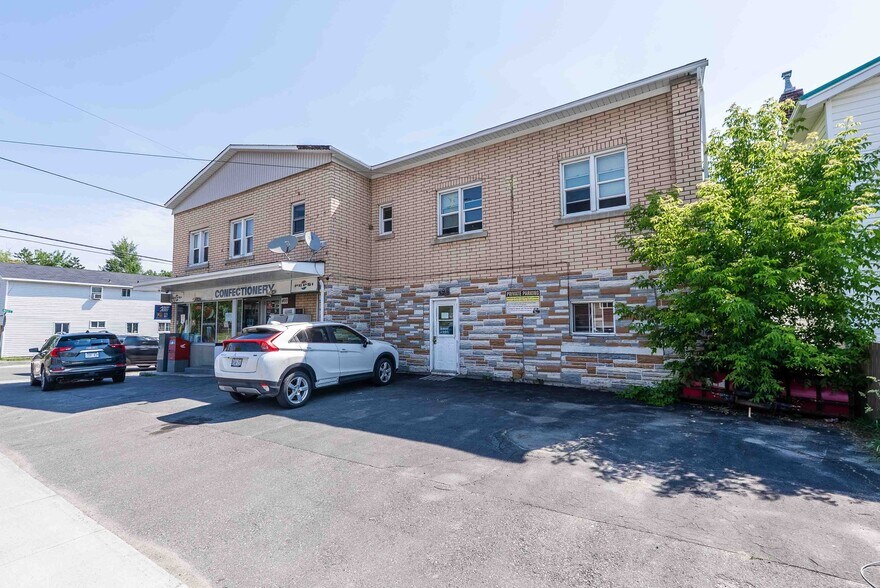 More Photos Of 396-400 Melvin Ave, Sudbury Apartments For Sale