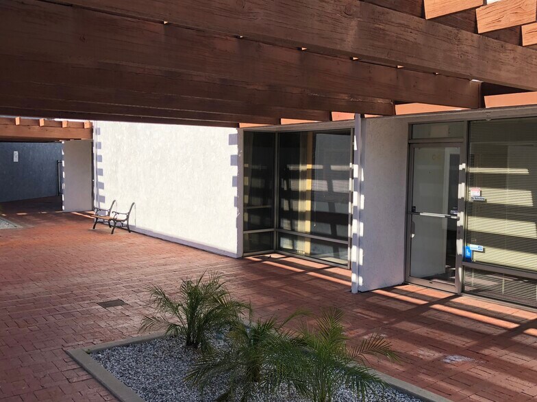 More Photos Of 1779 E Florida Ave, Hemet Office For Lease