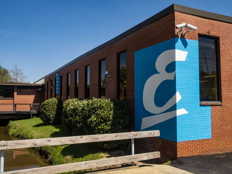 Primary Photo Of 135 Sweeten Creek Rd, Asheville Coworking Space