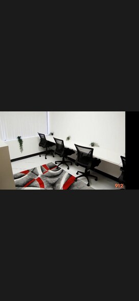 More Photos Of 912 Drew St, Clearwater Office For Lease