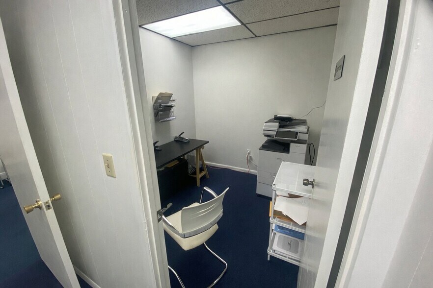 More Photos Of 601-625 SW 57th Ave, Miami Storefront Retail Office For Lease