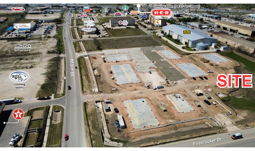 More Photos Of The Corner on Main, Buda Restaurant For Lease