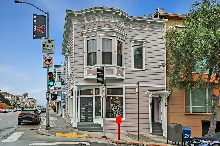 More Photos Of 800-804 Bay St, San Francisco Storefront Retail Residential For Lease