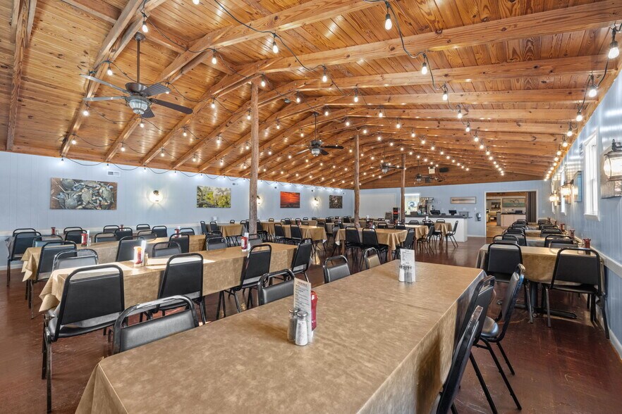 More Photos Of 2383 Hwy 58, Swansboro Restaurant For Sale