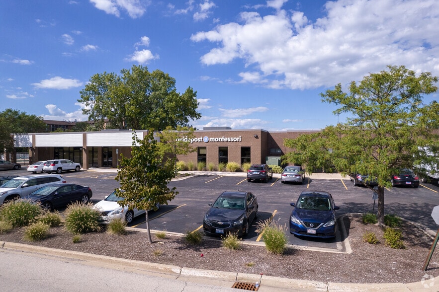 More Photos Of 22 Kristin Dr, Schaumburg Daycare Center For Lease