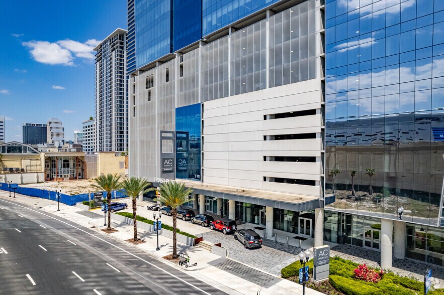 More Photos Of 333 S Garland Ave, Orlando Office For Lease