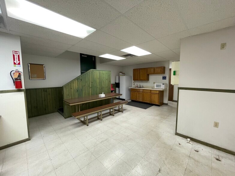 More Photos Of 940 Kennel Dr, Rapid City Industrial For Lease