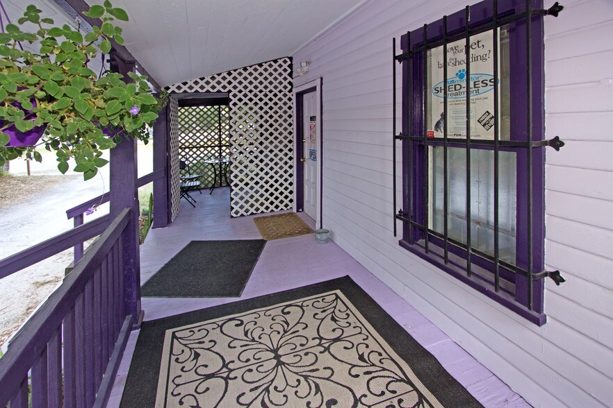 More Photos Of 490 N Spring Garden Ave, Deland Freestanding For Sale