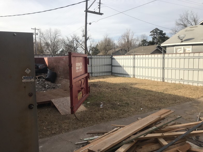 More Photos Of 1845 Linwood Blvd, Oklahoma City Storefront For Sale