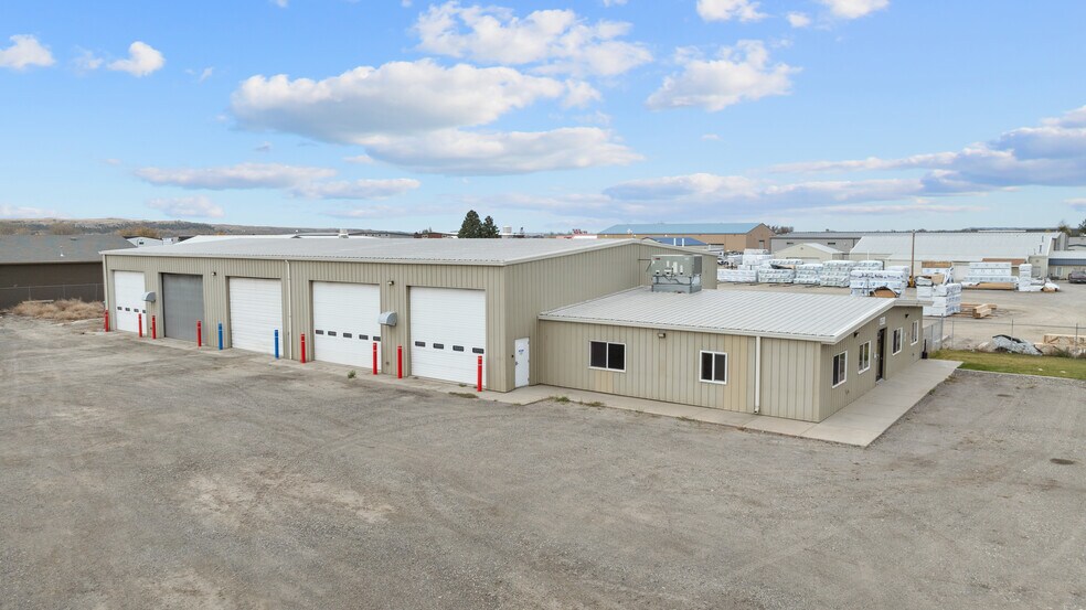 Primary Photo Of 6830 Commercial Ave, Billings Industrial For Sale
