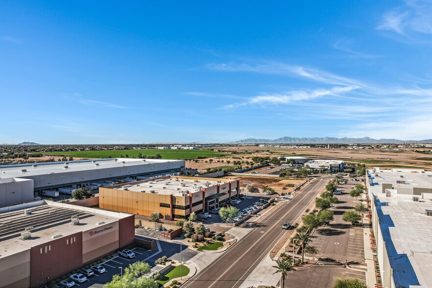 More Photos Of 2675 E Cessna Dr, Chandler Warehouse For Sale