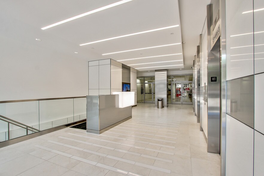 More Photos Of 300 S Harbor Blvd, Anaheim Office For Lease