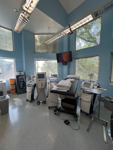 More Photos Of 505 Goffle Rd, Ridgewood Medical For Sale