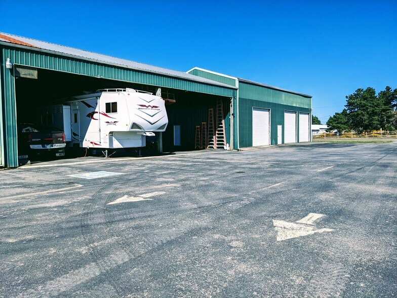 More Photos Of 87574 Oberman Ln, Bandon Warehouse For Sale