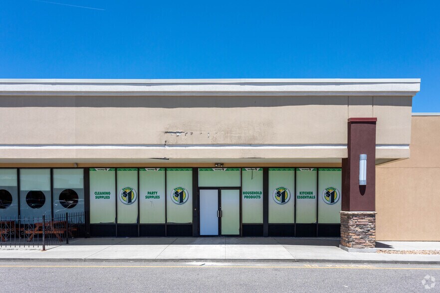 More Photos Of 2223 S Monaco Pky, Denver Unknown For Lease