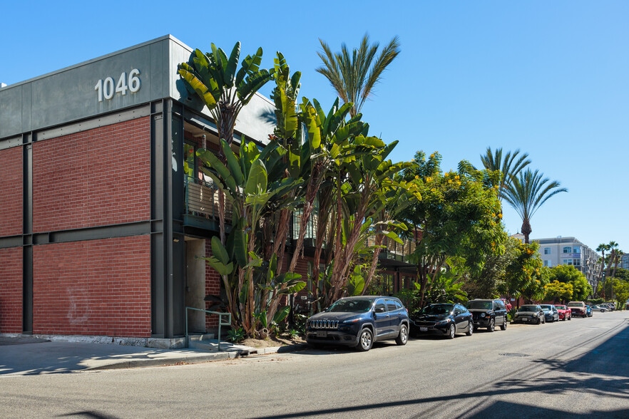 More Photos Of 1046 Princeton Dr, Venice Loft Creative Space For Sale