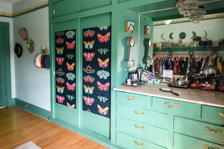 More Photos Of 200 E Vista St, Bisbee Movie Radio TVStudio For Sale