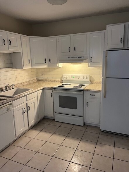 More Photos Of 85 Goodwill Ave, Meriden Apartments For Sale