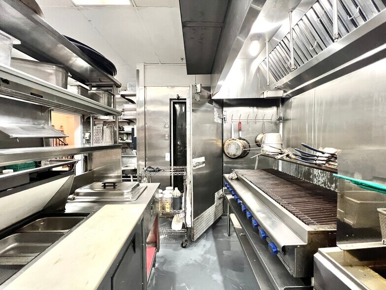 More Photos Of 223 Valencia Ave, Coral Gables Restaurant For Sale