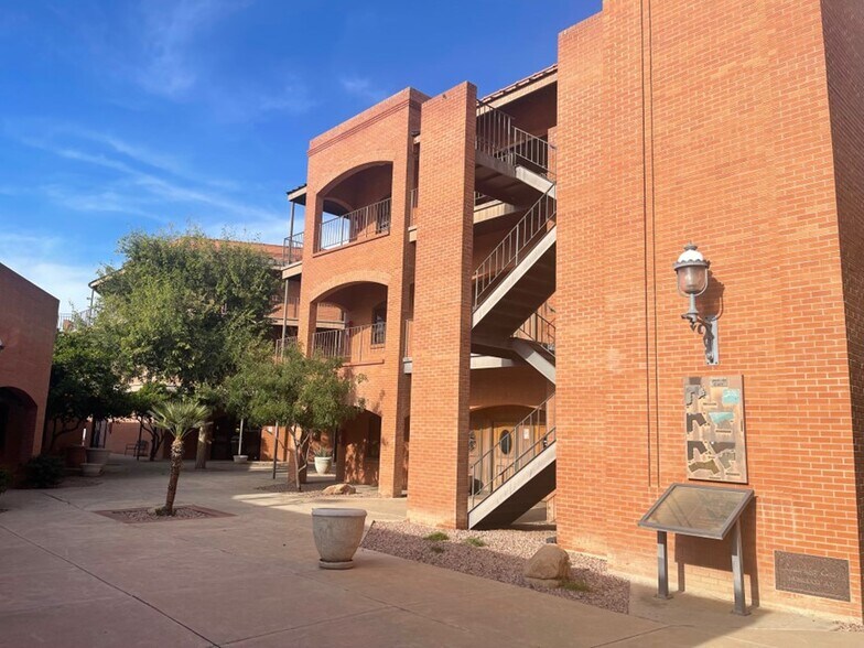 More Photos Of 2701 N 16th St, Phoenix Unknown For Lease