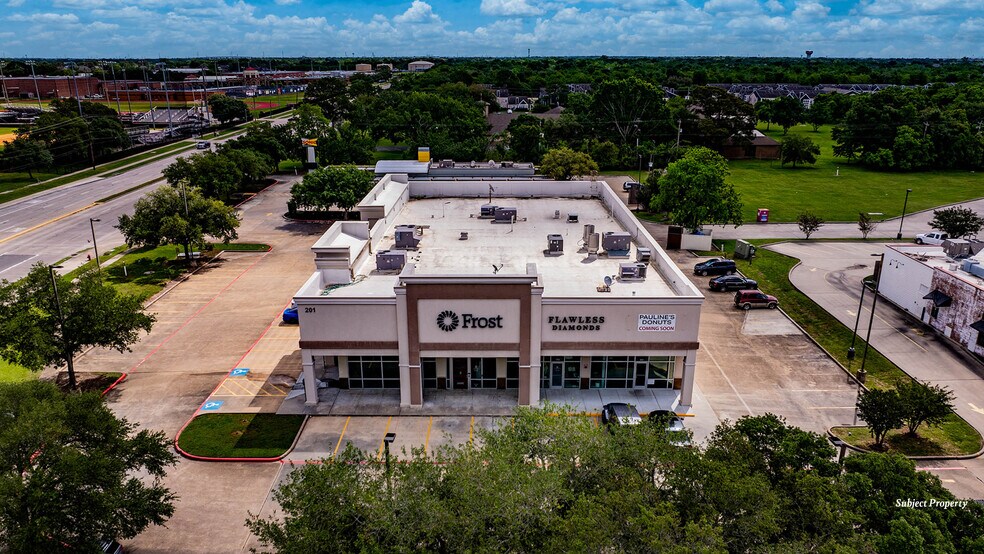More Photos Of 201 S FM 270, League City Storefront For Sale