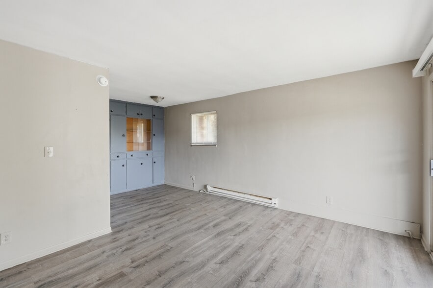 More Photos Of 9439 Chalmers St, Detroit Apartments For Sale
