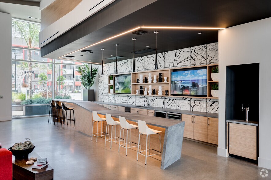 More Photos Of 1912 S Jacaranda St, Anaheim Apartments For Lease