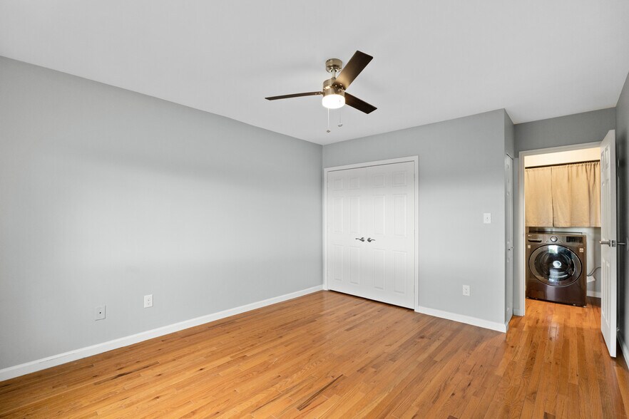 More Photos Of 575 Ellsworth St, Bridgeport Apartments For Sale