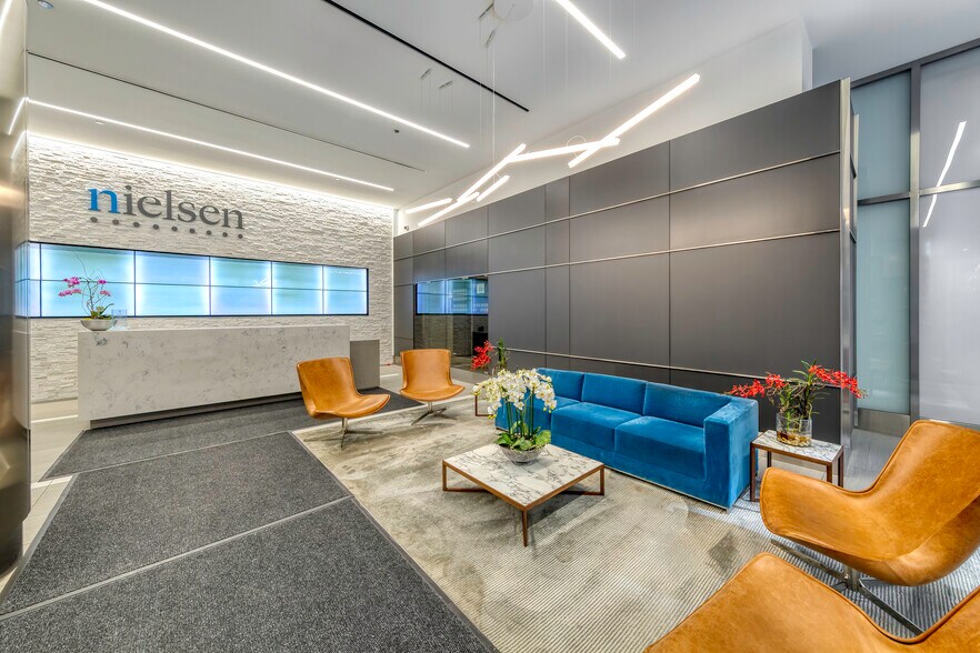 More Photos Of 200 W Jackson Blvd, Chicago Office For Lease