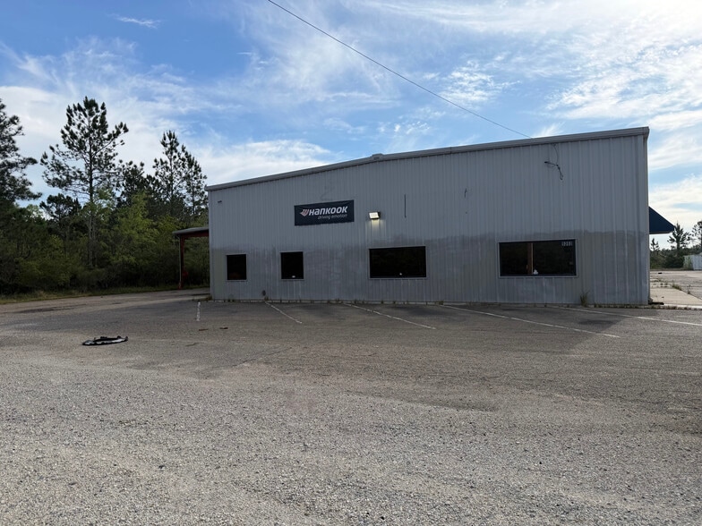 Primary Photo Of 9252 Canal Rd, Gulfport Industrial For Lease