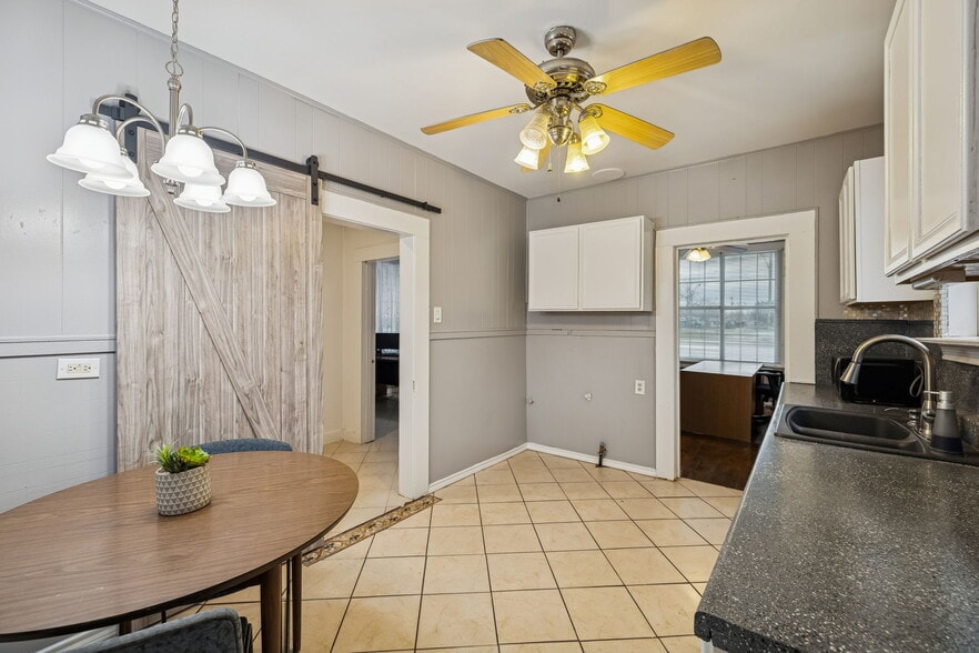 More Photos Of 937 Culebra Rd, San Antonio Office Residential For Sale