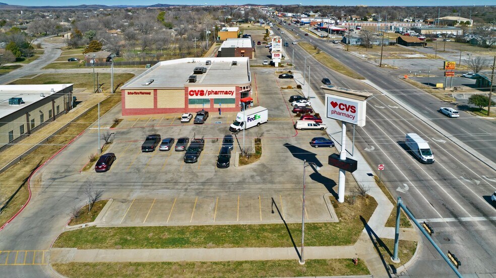 More Photos Of 2107 NW Cache Rd, Lawton Drugstore For Sale