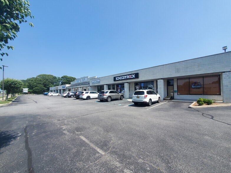 Primary Photo Of 4830-4848 Sunrise Hwy, Sayville Unknown For Lease