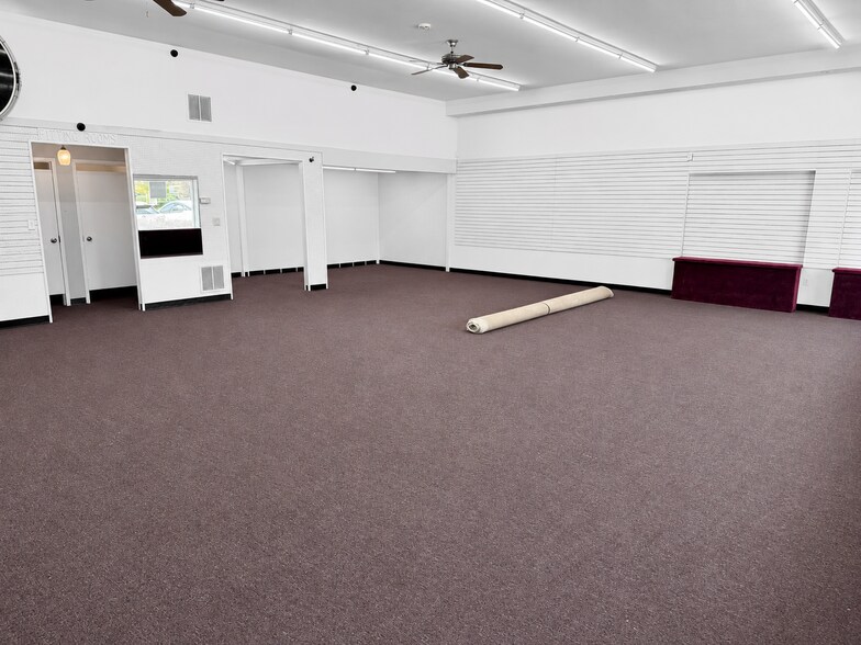 More Photos Of 440 Main St, Stevensville Storefront Retail Residential For Lease