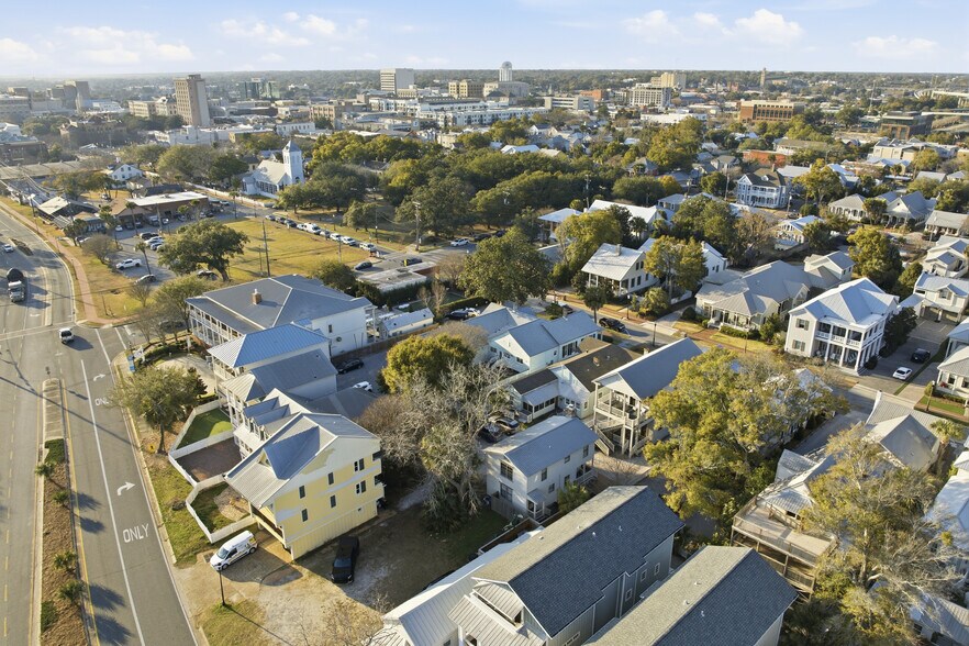 More Photos Of 417 Zarragossa St, Pensacola Office Residential For Sale