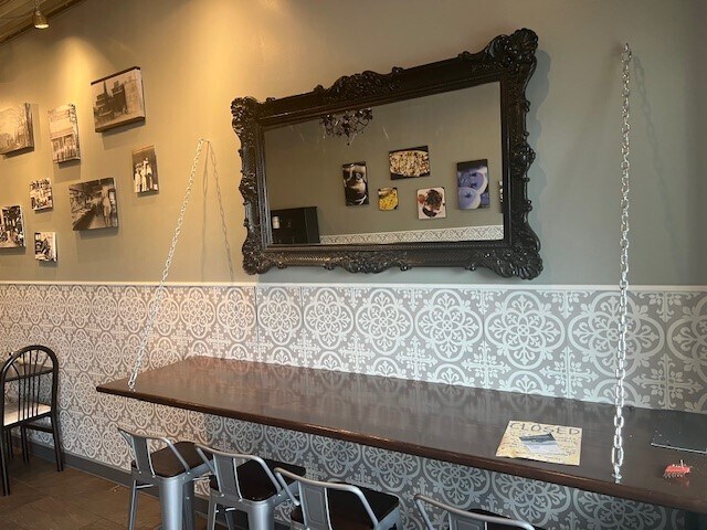 More Photos Of 105 McCreary St, Fort Branch Storefront Retail Office For Lease