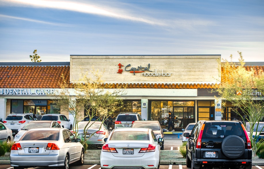 More Photos Of 3033 Bristol St, Costa Mesa Storefront For Lease