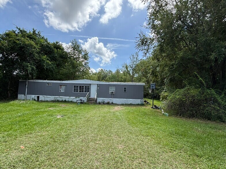 More Photos Of 53 Tranquil Ln, Waynesville Manufactured Housing Mobile Home Park For Sale