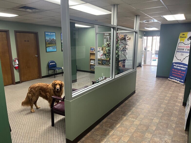 More Photos Of 7370 N Ridge Rd, Madison General Retail For Lease