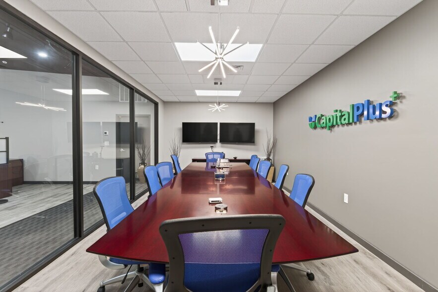 More Photos Of 2510 Solway Rd, Knoxville Flex For Lease