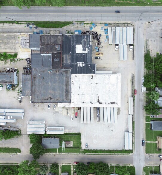 More Photos Of 1213 N Sherman Dr, Indianapolis Warehouse For Lease
