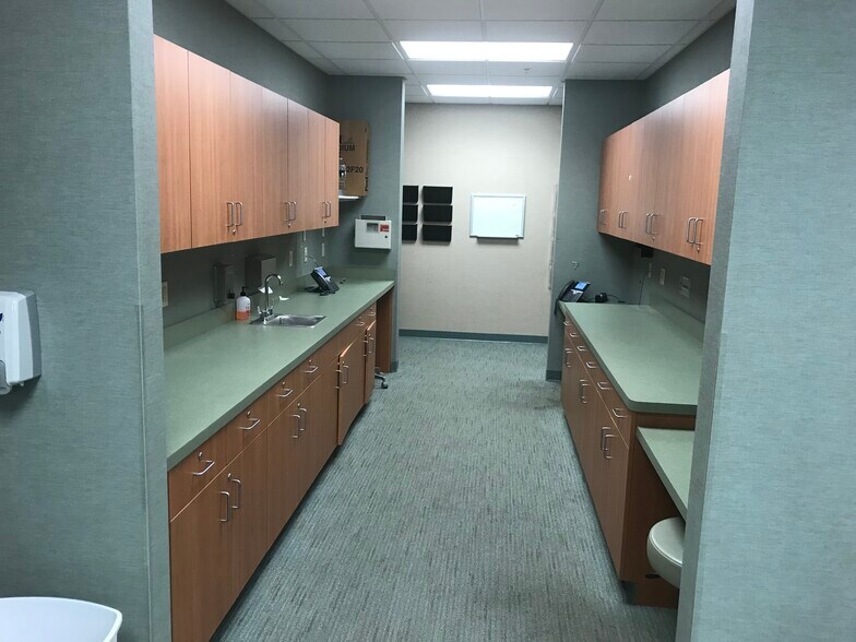 More Photos Of 1600 Sixth Ave, York Medical For Lease