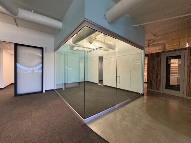 More Photos Of 20101 SW Birch St, Newport Beach Office For Lease